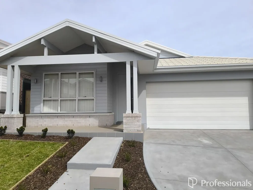 Wilton 4部屋 Brand New 4-Bedroom Home with Solar, Landscaping & Fencing - Panorama, Wilton