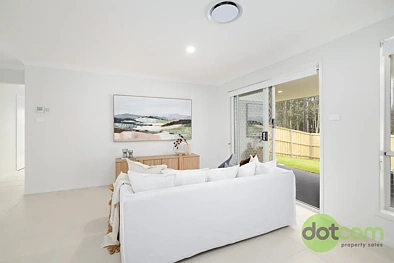 2/12 Aurora Way, Chisholm, NSW 2322, 3 Bedrooms, 2 Bathrooms, Unit