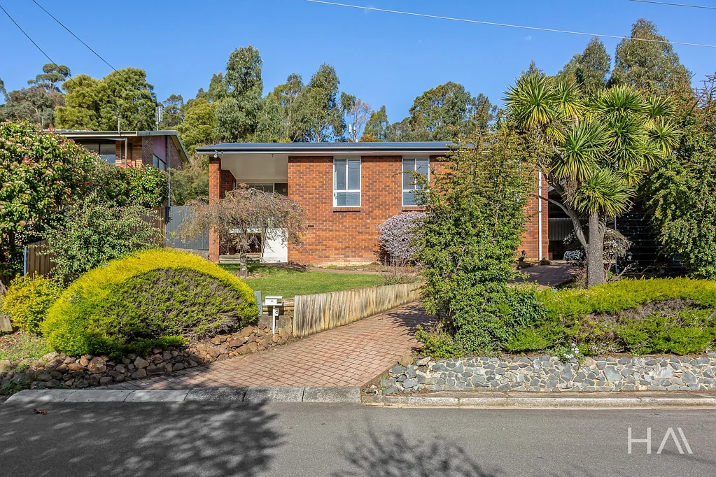 8 Grinter Street, Riverside, TAS 7250