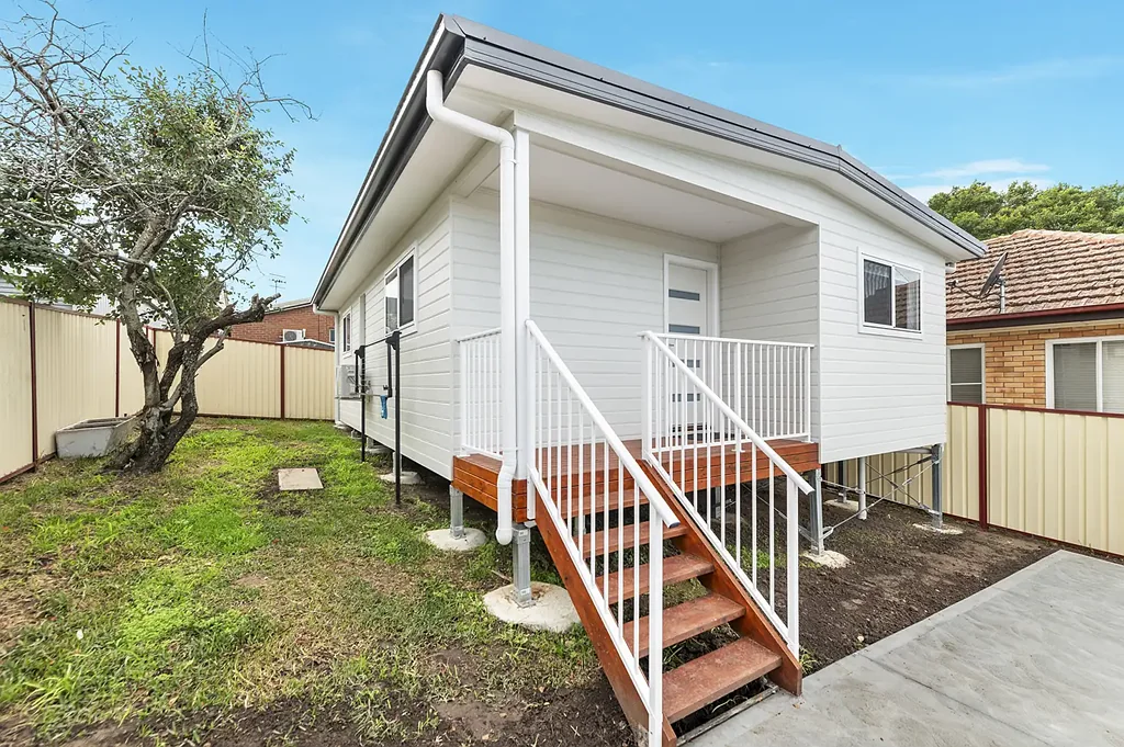 MODERN & LOW MAINTENANCE