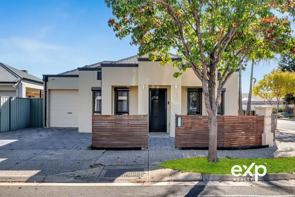 11 Heard Avenue, Mawson Lakes, SA 5095