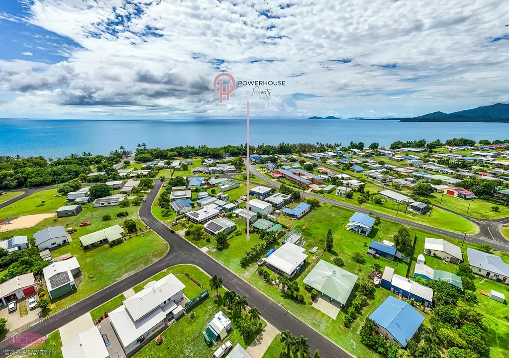 12 TAYLOR STREET, Kurrimine Beach, QLD 4871