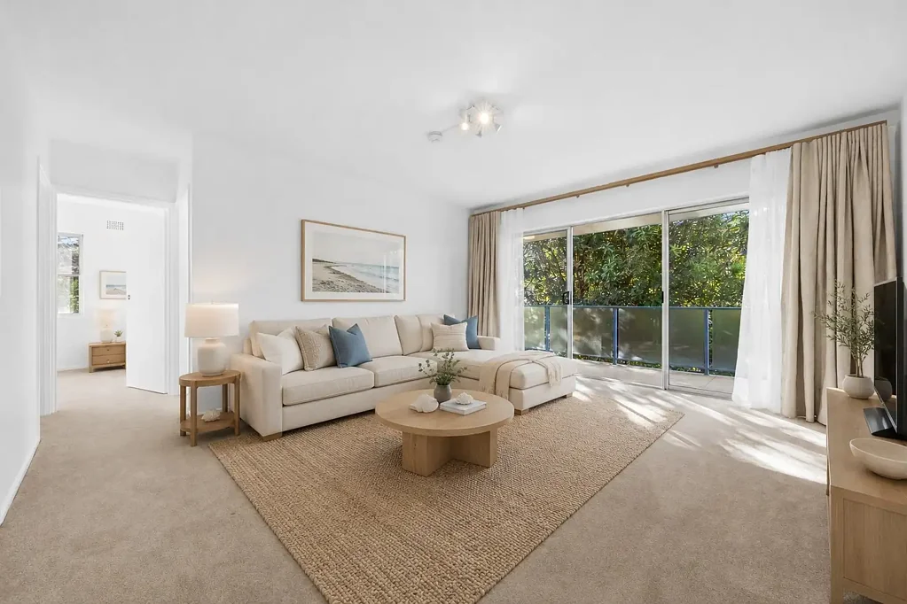 Bright Beach-Pad