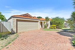 20B Lombadina Parade, Secret Harbour
