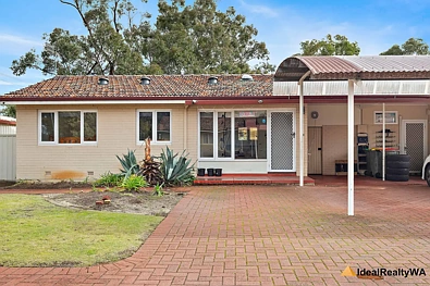 Girrawheen 3Kwarto Great value invest a Huge lots - Renovated floors, kitchen, and bathrooms