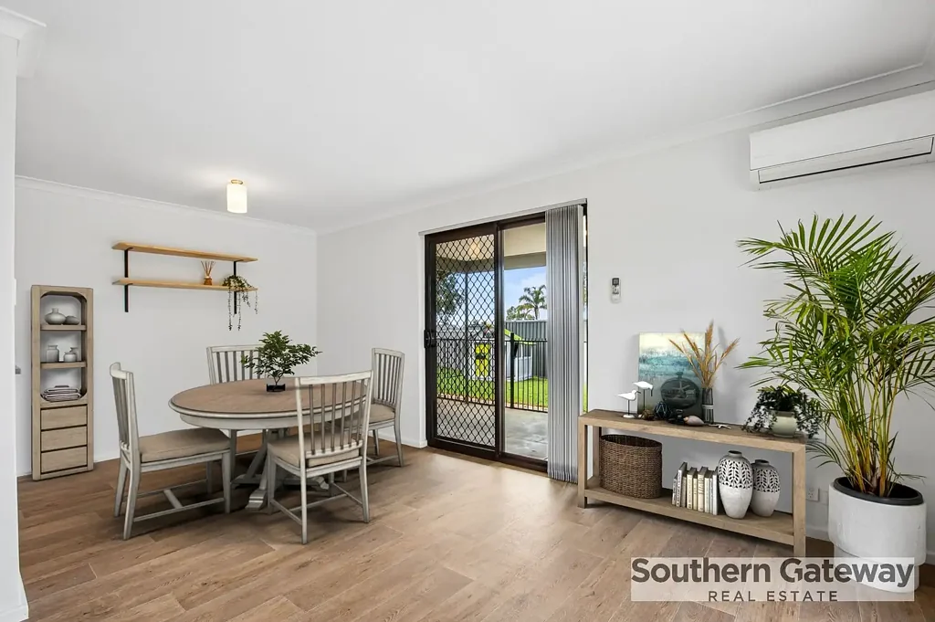 Parmelia 3房  PICTURE-PERFECT, FULLY RENOVATED LIVING ON A PRIVATE ELEVATED BLOCK