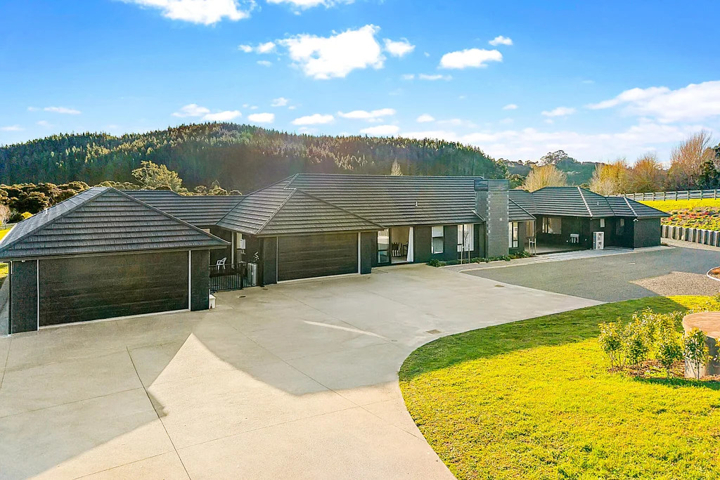 Coatesville 6chambre Single-Level Estate | Overseas Owners Selling
