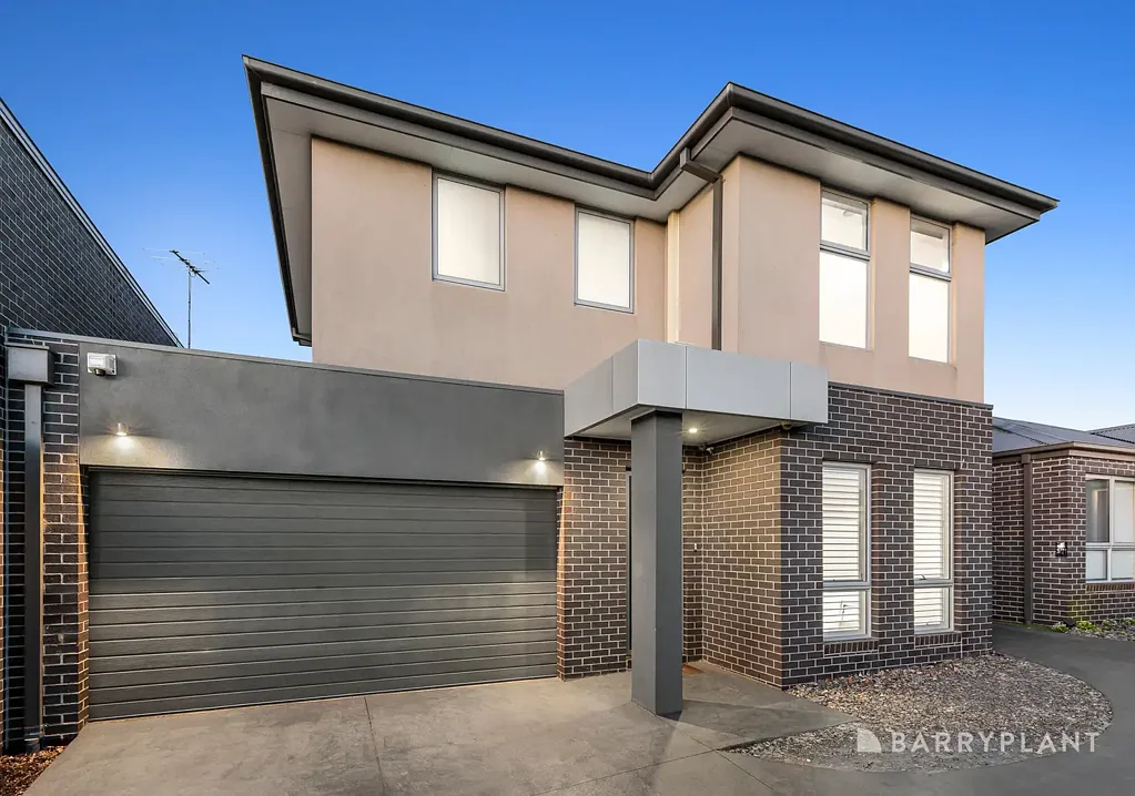 2/21 Howard Road, Dingley Village, VIC 3172