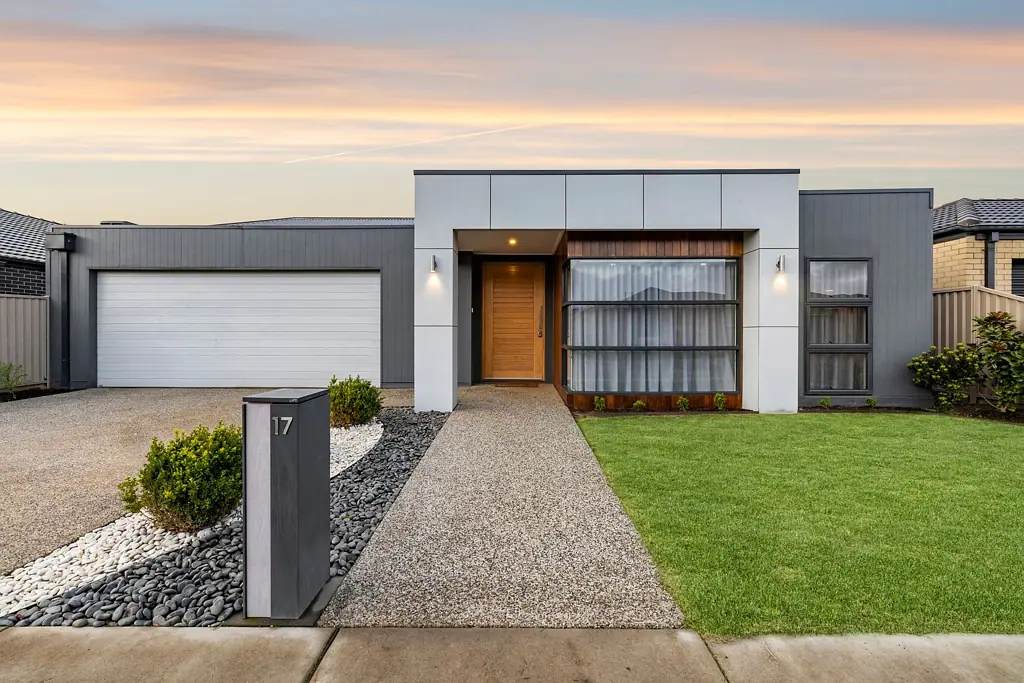 17 Anton Drive, Alfredton, VIC 3350