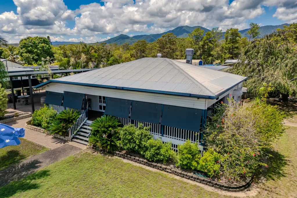 Cardwell 3બેડરૂમ The Sea Change You Have Been Waiting For!! Cardwell By The Sea