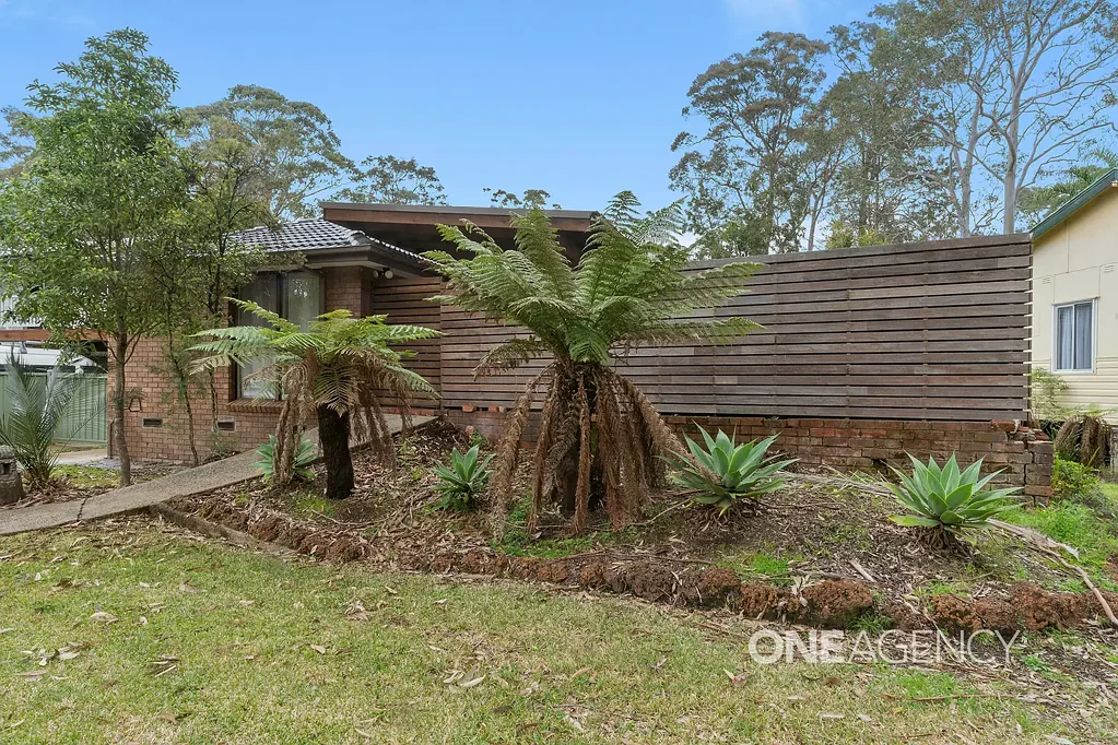 Sanctuary Point 3 Bedroom QUIET STREET WITH MODERN UPDATES