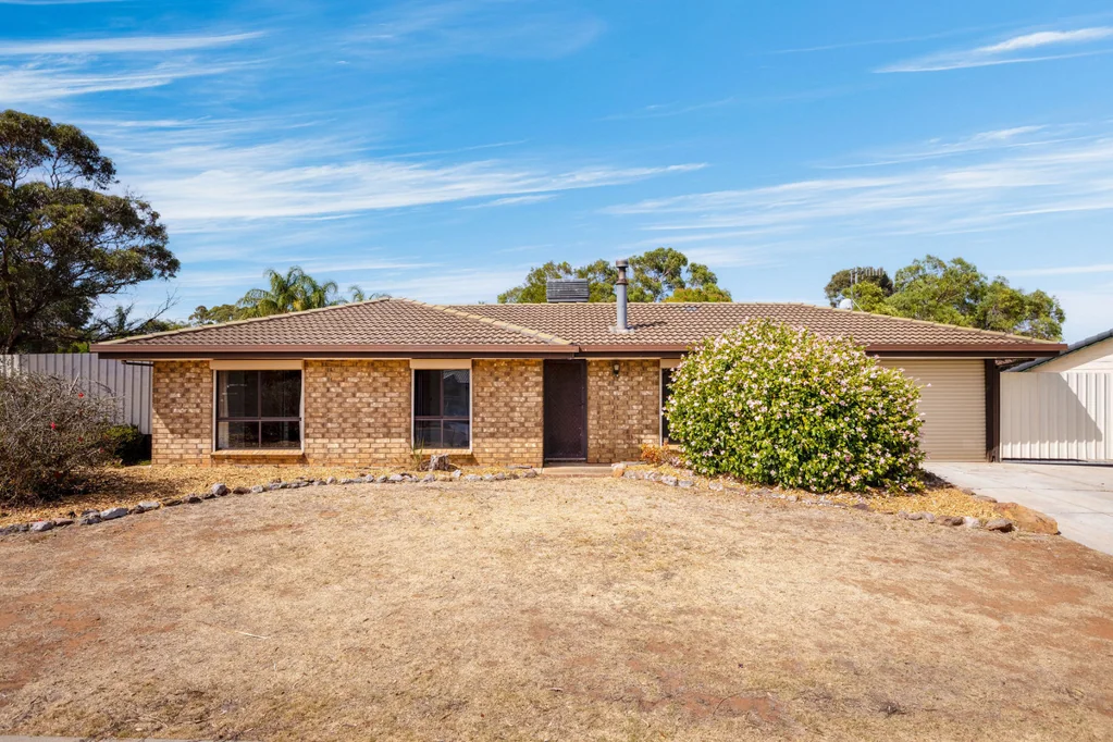 28 Otama Court, Craigmore, SA 5114