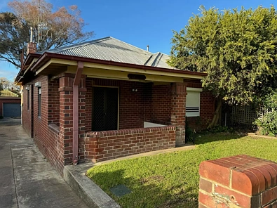 74 Seymour Street, Bathurst, NSW 2795, 3 રૂમ, 1 બાથરૂમ, House