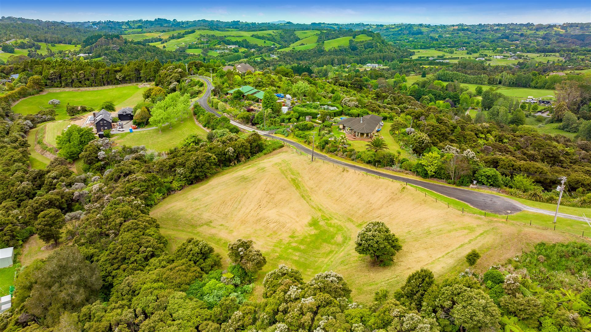 214 Three Oaks Drive, Dairy Flat, Auckland - Rodney, 4 Bedrooms, 1 Bathrooms, Lifestyle Section