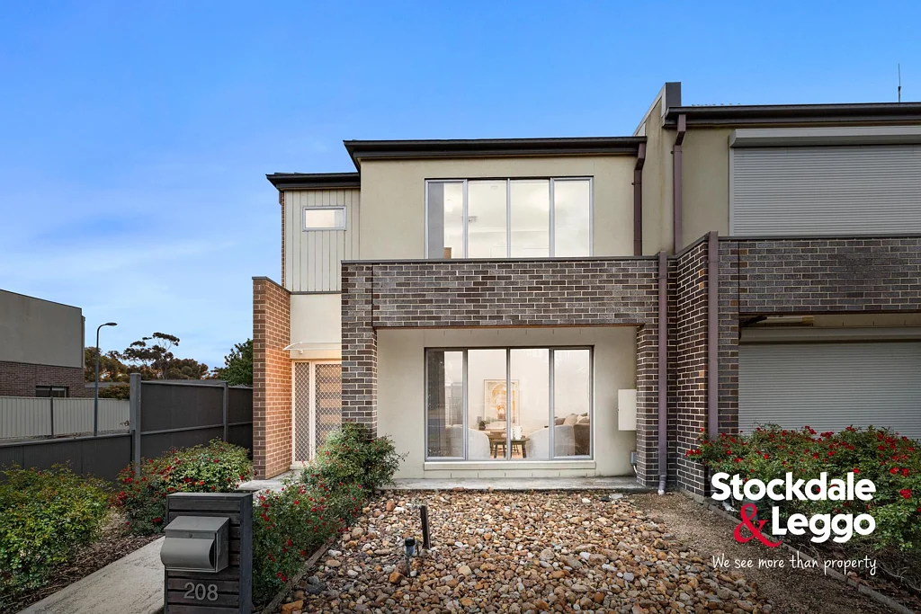 208 Cairnlea Drive, Cairnlea, VIC 3023