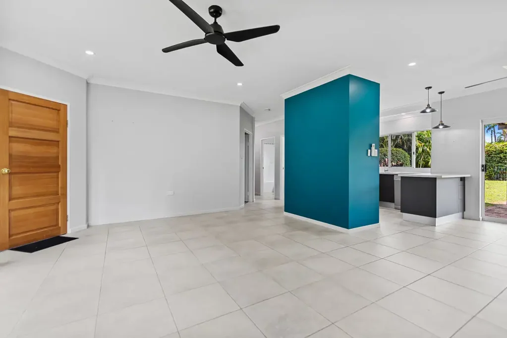 25 Caribbean Street, Holloways Beach, QLD 4878