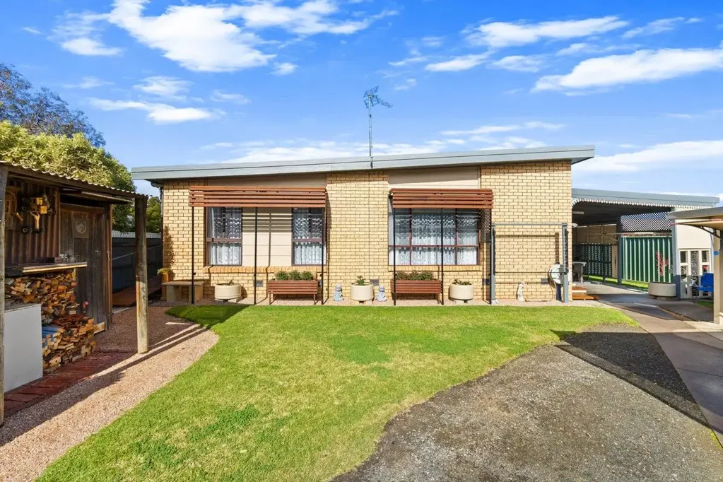 2/16 Harbeck Street, Heyfield, VIC 3858