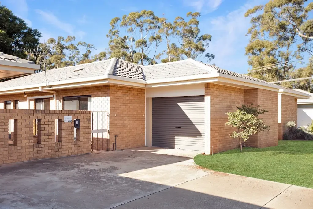 Low Maintenance Lifestyle in a convenient location!