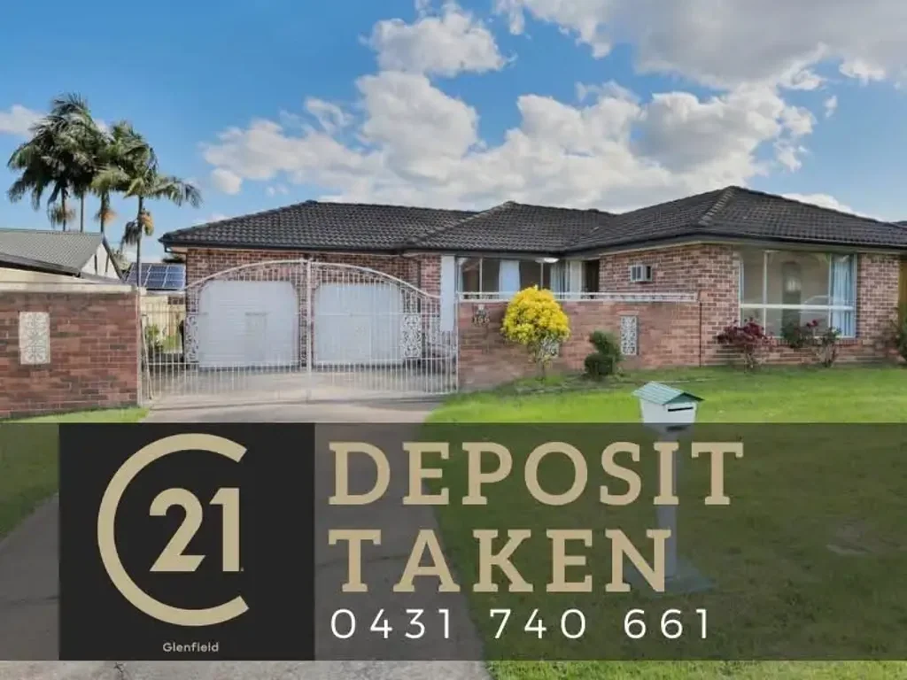 BEAUTIFULLY PRESENTED 4 BEDROOMS HOME!!!