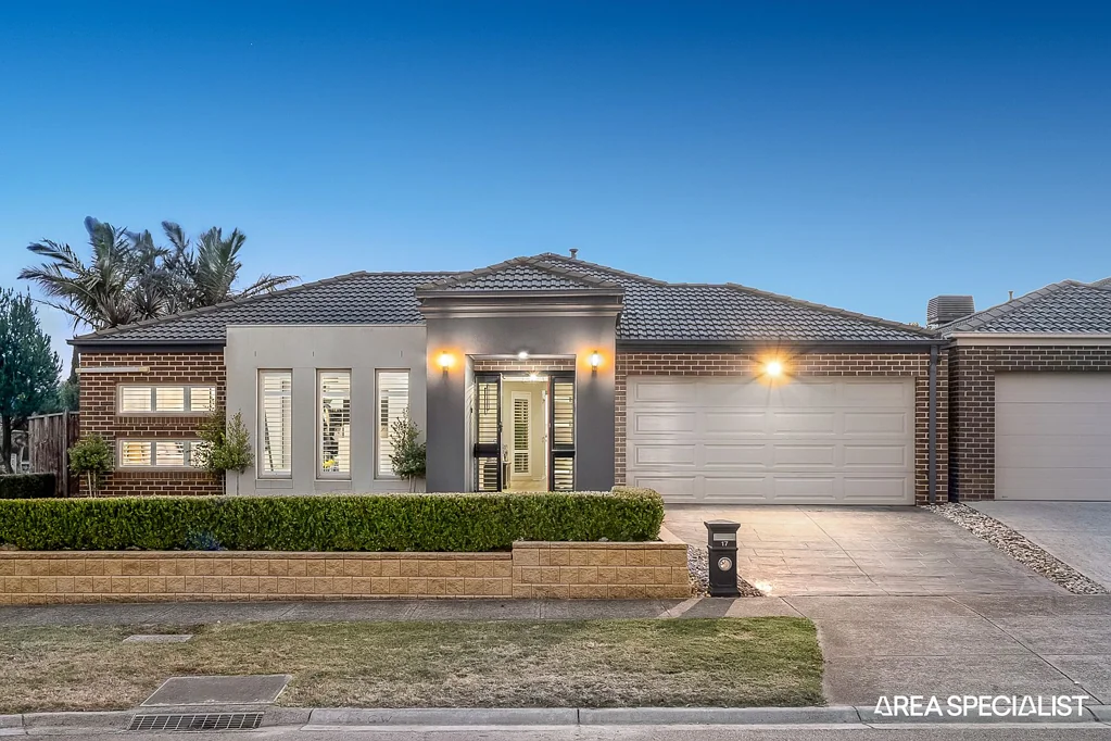17 Alpine Heath Way, Lyndhurst, VIC 3975
