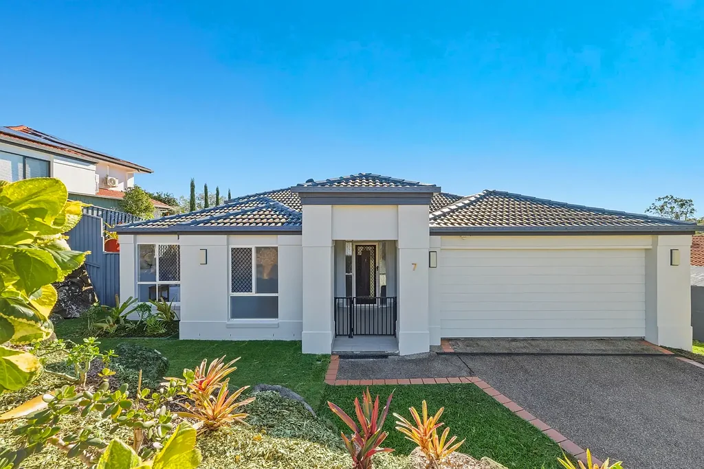 Mudgeeraba 4房  A Tightly Held Family Haven in the Heart of Somerset - 17 Years of Memories, Ready for Its Next Chapter