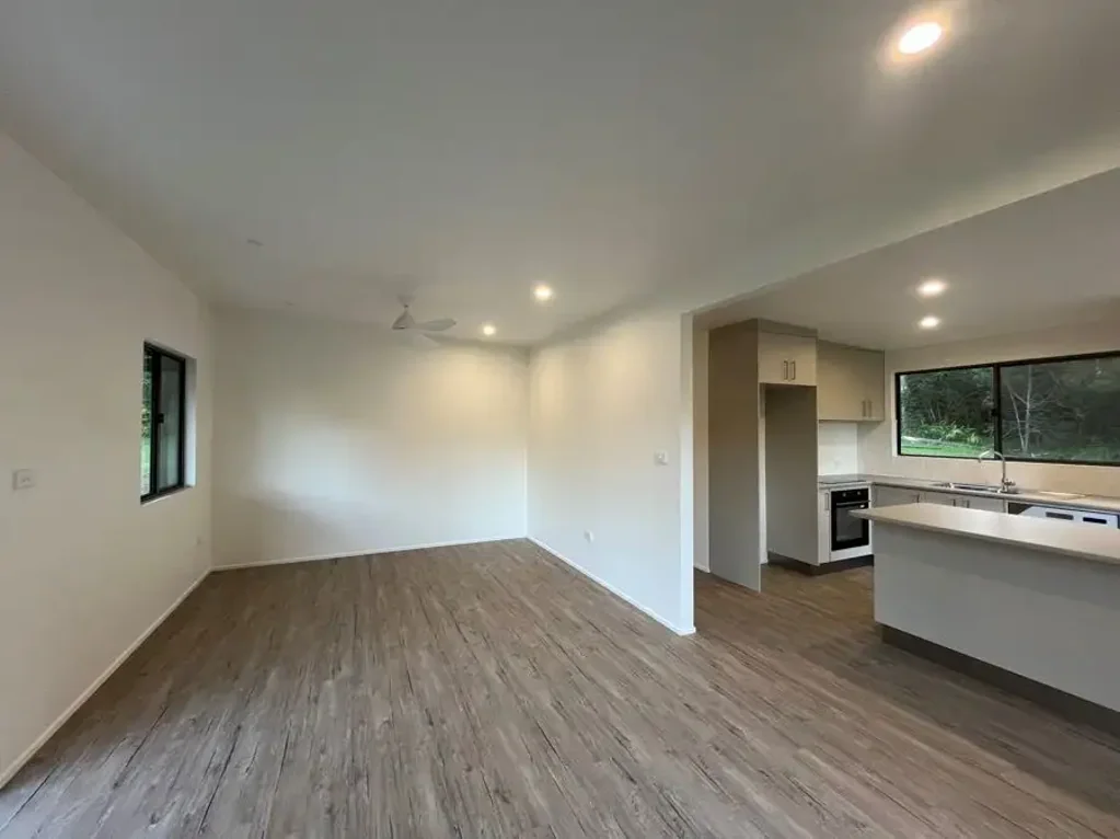 Modern 2 Bedroom home with WATER & ELECTRICITY INCLUDED!