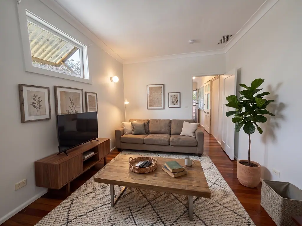 RENOVATED ONE BEDROOM GRANNY FLAT -  GARDEN AND WATER INCLUDED