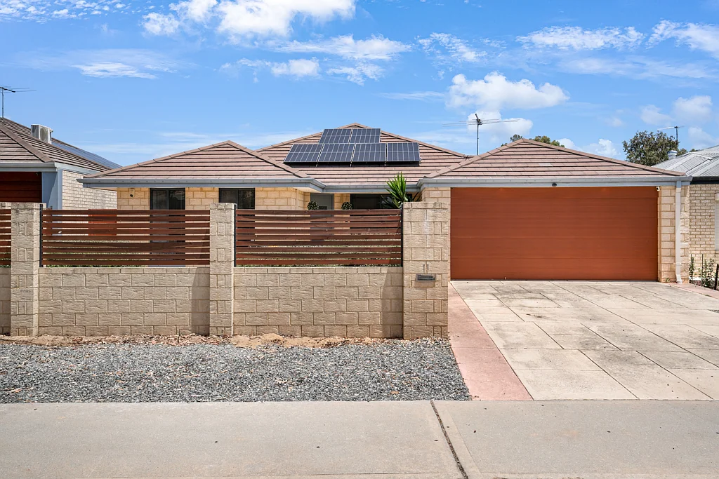 11 Glastonbury Street, Leda, WA 6170