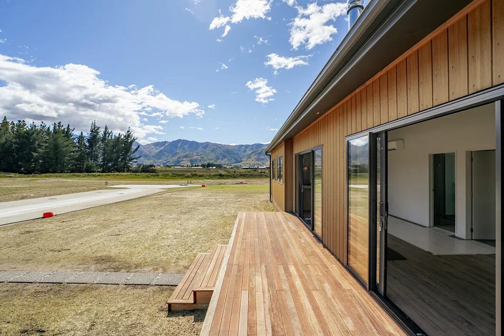 Lake Hawea 3房  PRICE DECREASE - VENDOR WANTS SOLD!