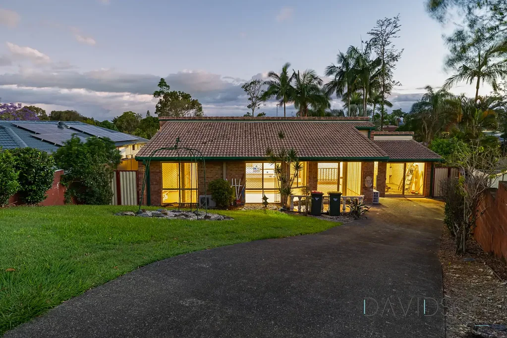Large Spacious Family Home with a great size backyard!