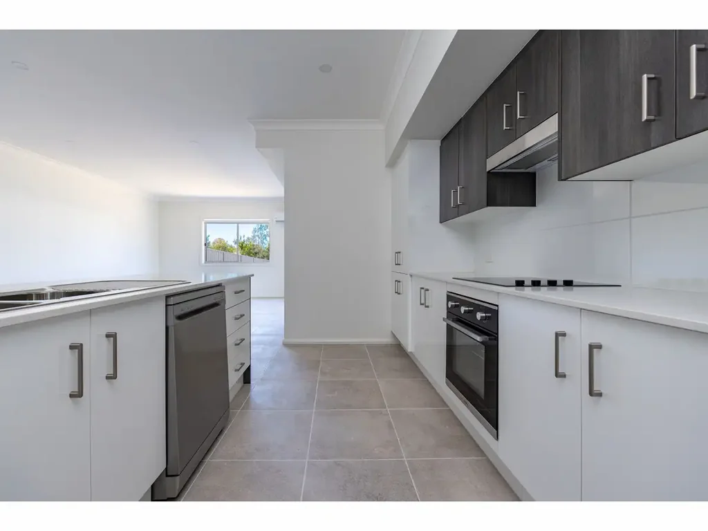 Diamond Beach 4房  Brand New Townhouse Near the Beach
