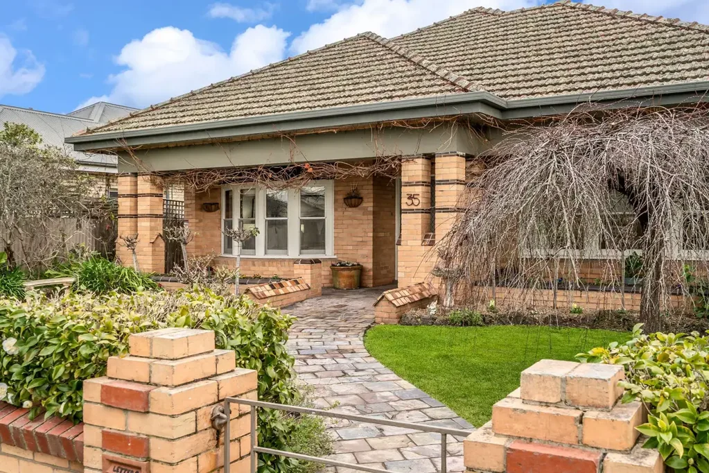 Colac 3房  WHERE LOCATION MEETS LIFESTYLE