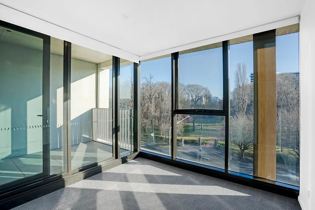 City Elegance Redefined – Sleek two-Bedroom, two-Bathroom Residence with Premium Comfort