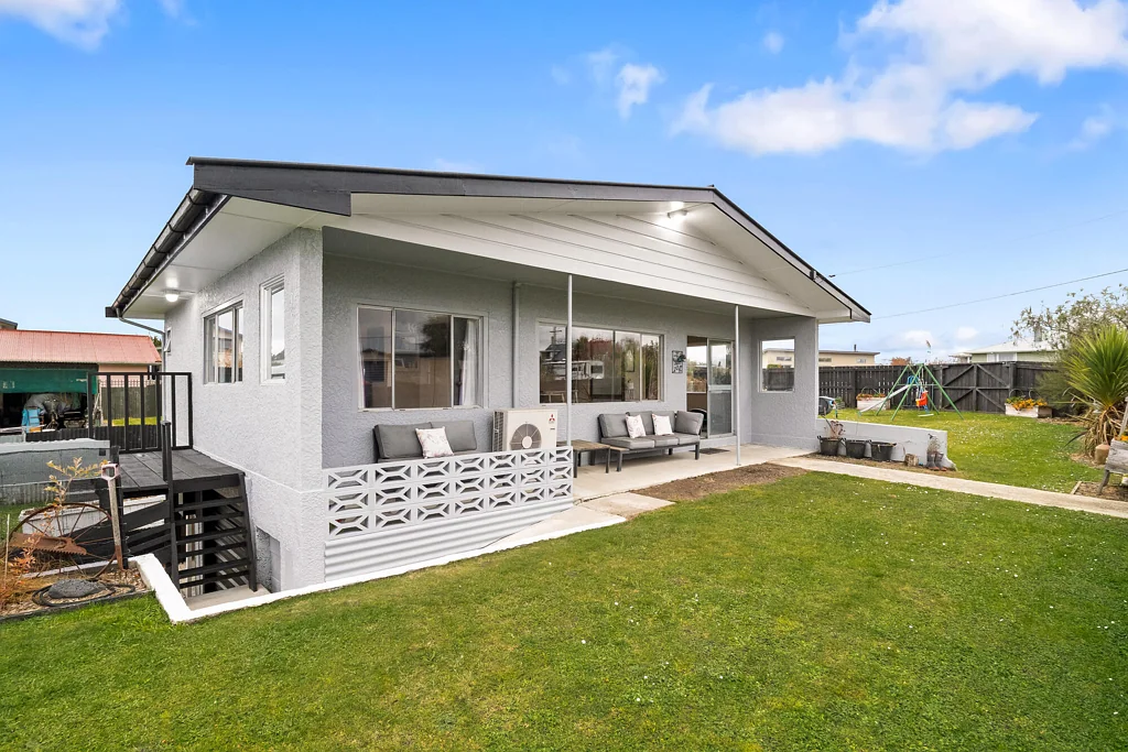 Waikouaiti 2ਬੈੱਡਰੂਮ Beach Dreams Within Reach!