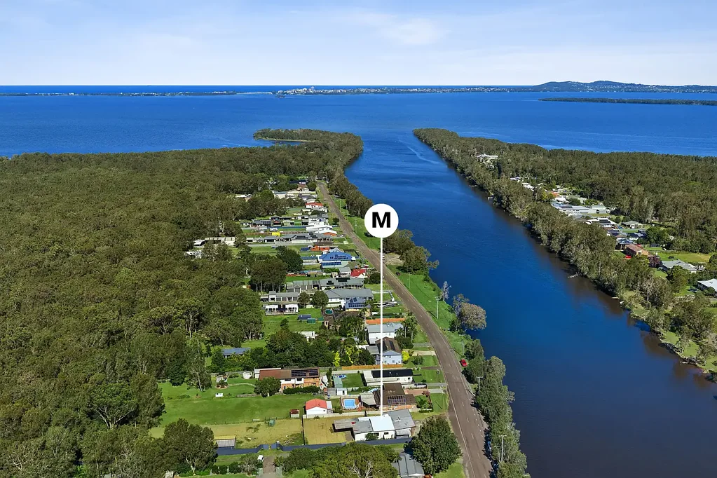 Tacoma 4房  2,928sqm of opportunity opposite the river