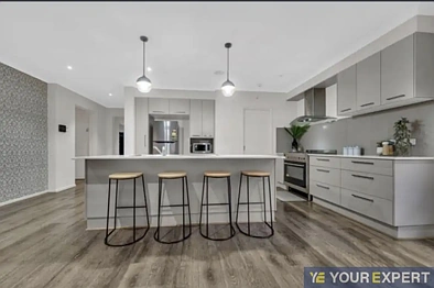 15 Sargent Street, Cranbourne East, VIC 3977, 4房, 2浴, House