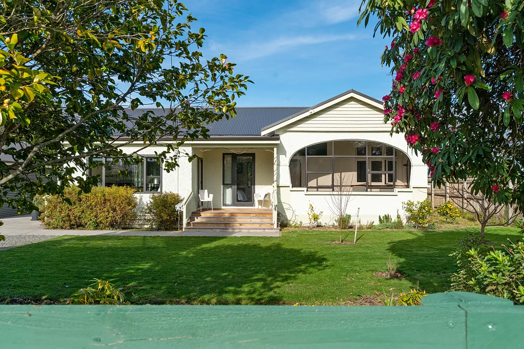 Masterton 3房  West Side Charm Meets Modern Living!
