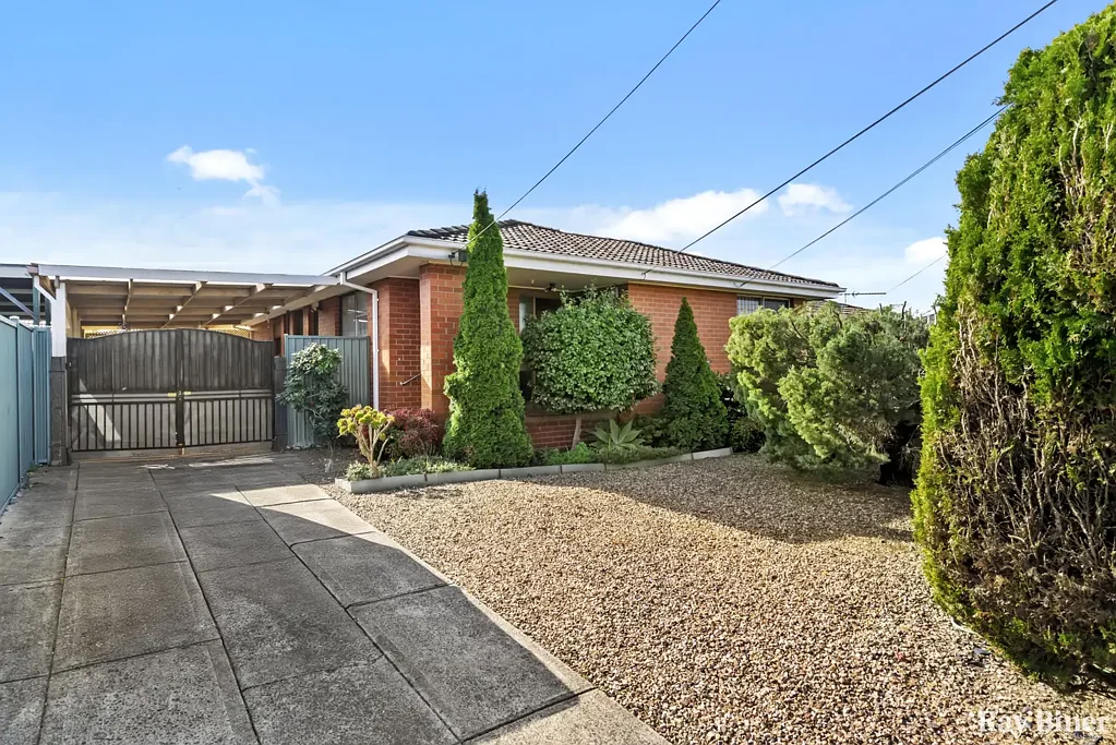 IN THE HEART OF COOLAROO.