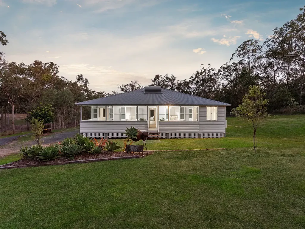 26 Andrews Court, Regency Downs, QLD 4341