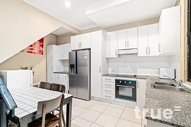 5 Norton Street, Leichhardt, NSW 2040, 4 Schlafzimmer, 2 Badezimmer, Apartment