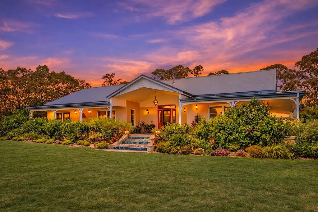 Gloucester 4房  Timeless Rural Elegance with Self-Contained Dual Living