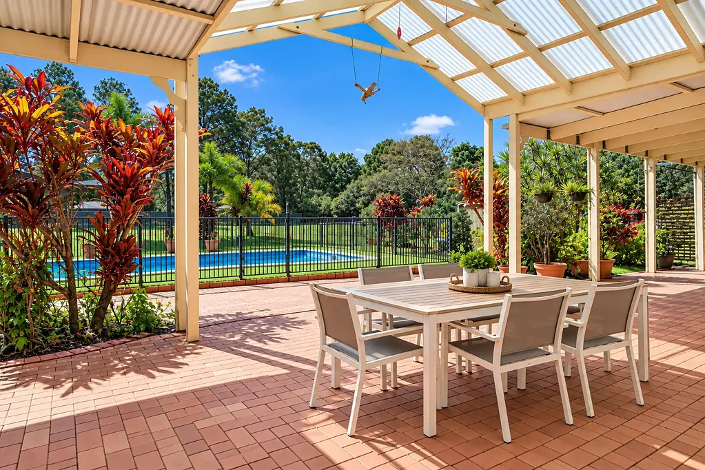 Caboolture 4Kwarto 8,000m² of Acreage Living with Space, Character & Endless Potential