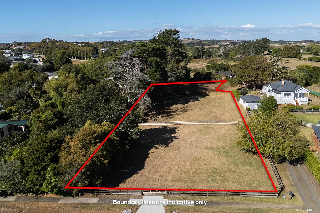 Waiuku Rural Bliss on 4,758sqm! Flexible covenants!