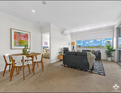 ID:21143759/986 Wynnum Road, Cannon Hill, Brisbane - Eastern Region, 2 Bedrooms, 2 Bathrooms, Apartment