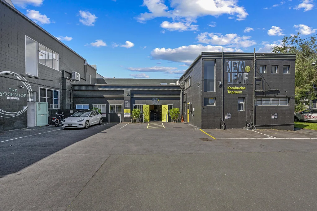 Grey Lynn Spacious, functional workspace