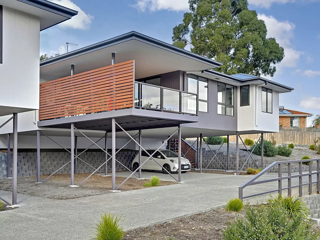 Geilston Bay 3 Bedroom Modern Comfort and Convenience in a Leafy Pocket of Geilston Bay