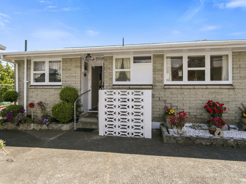 27 Wai-Iti Crescent, Woburn, Lower Hutt, 2 Kuwarto, 1 Banyo