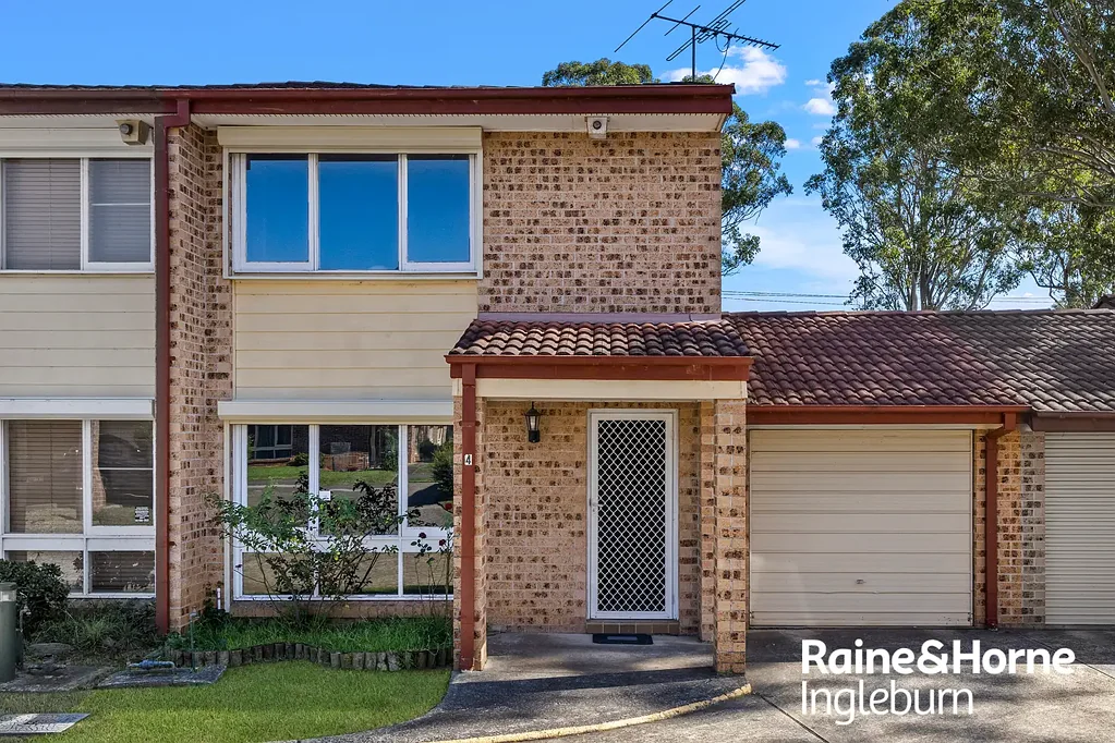 4/7 Hanlon Close, Minto, NSW 2566