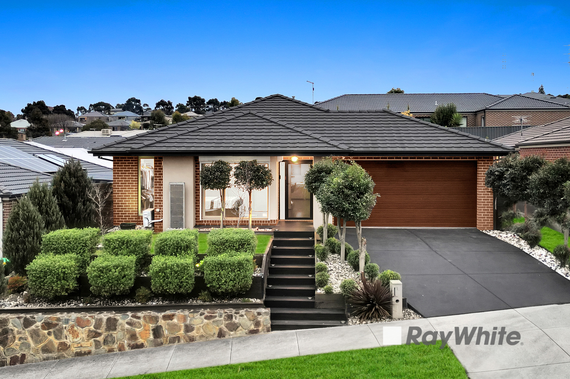 15 ALBERT CCT, PAKENHAM VIC 3810, 0 rūma, 0 rūma horoi, House