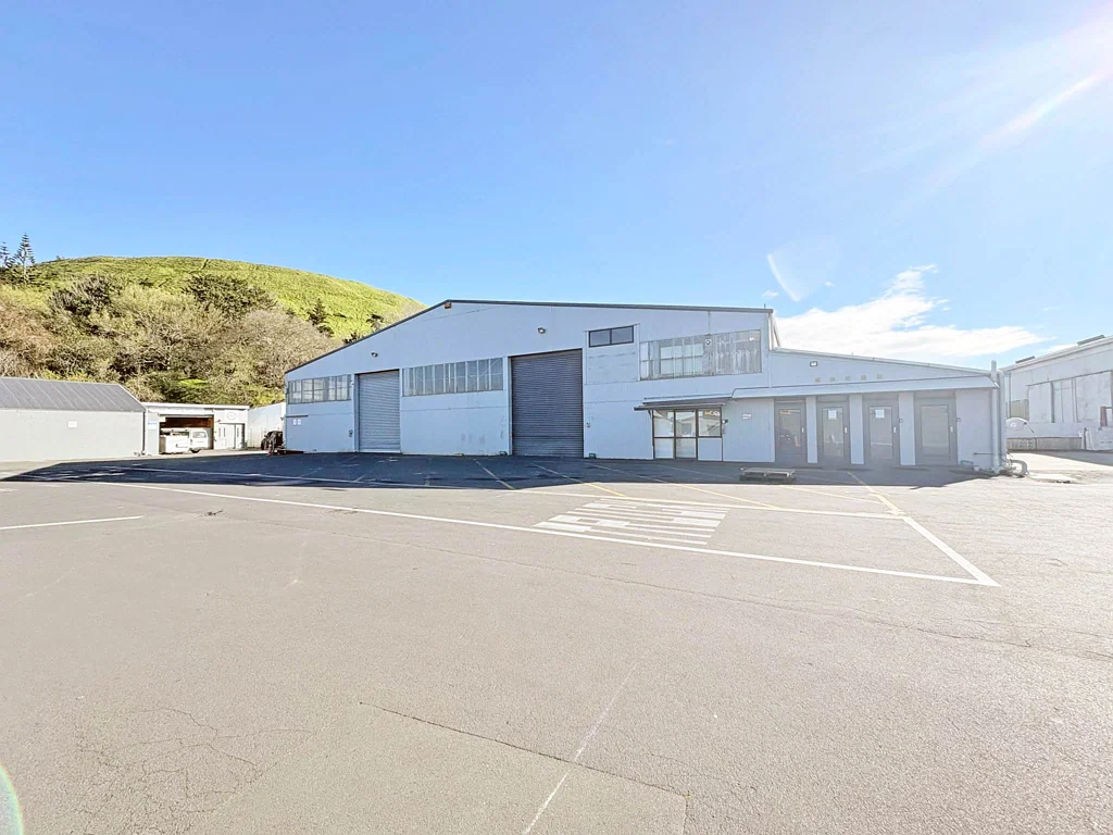 Mount Wellington 1,356M² WAREHOUSE FOR LEASE